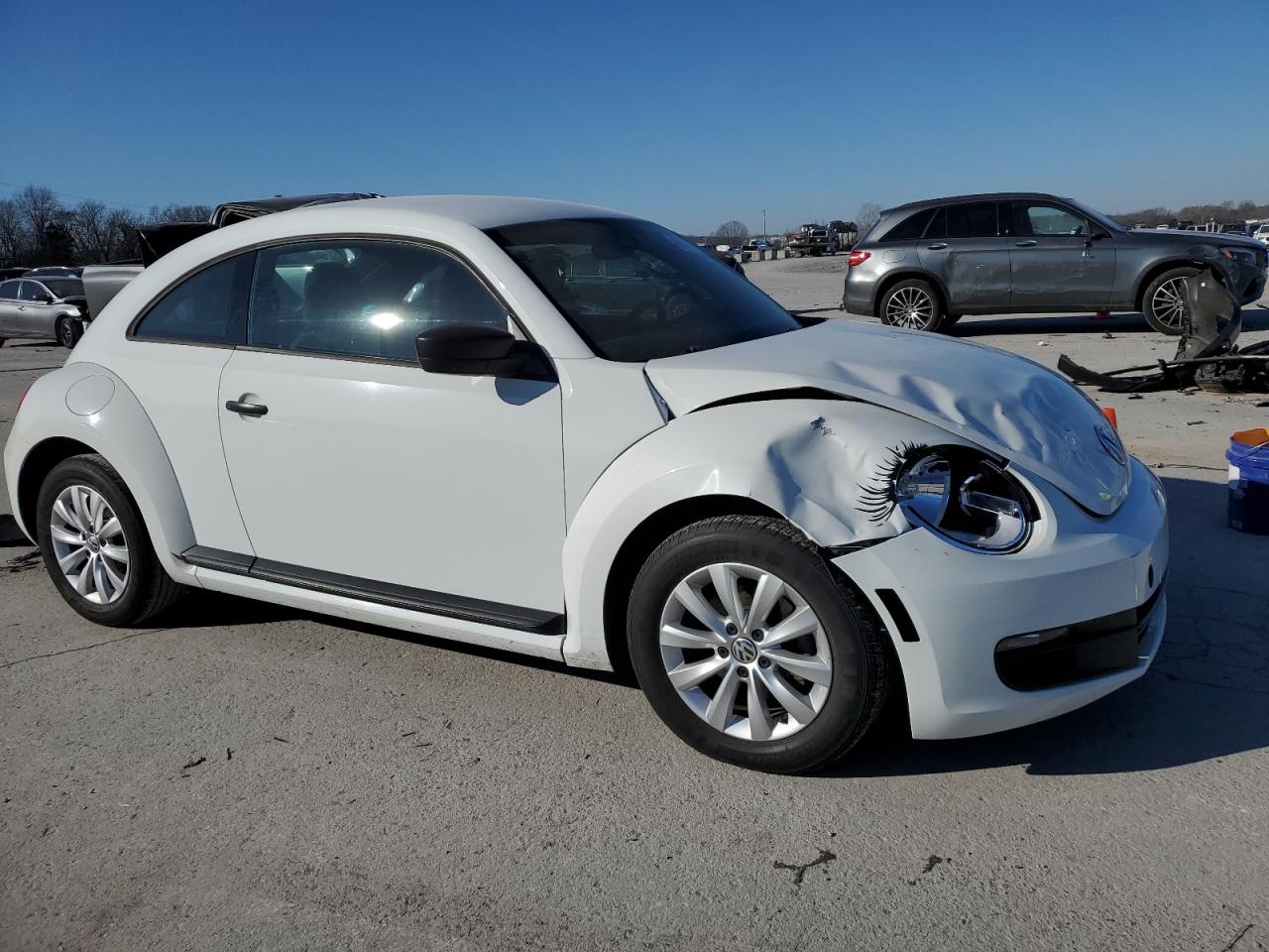 2014 Volkswagen Beetle - Image 4