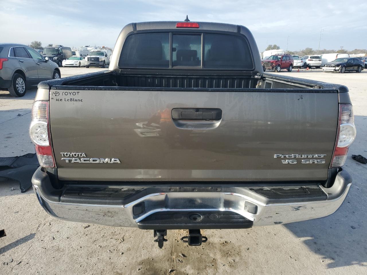 2012 Toyota Tacoma - Image 6