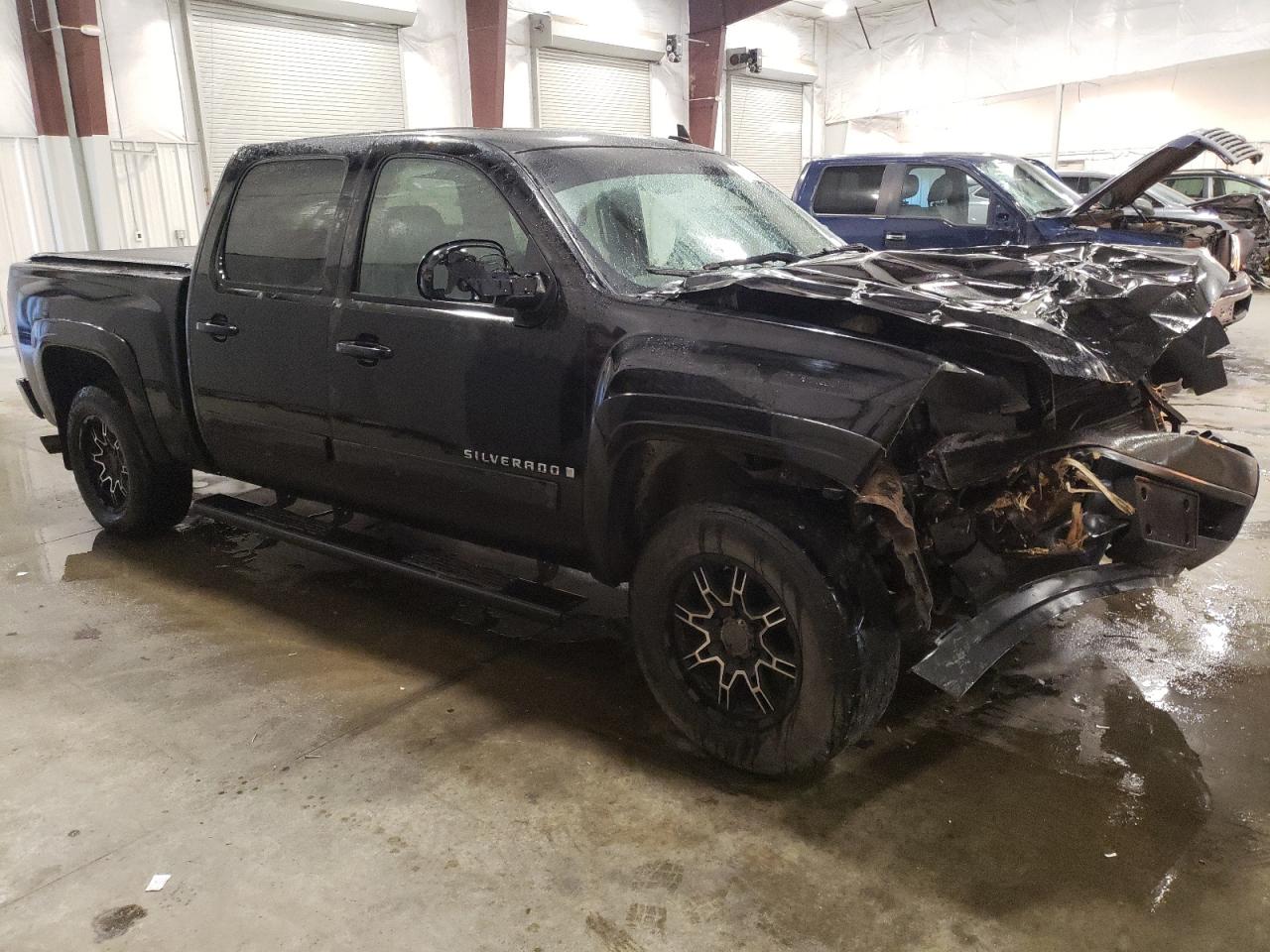 2007 Chevrolet Silverado - Image 4