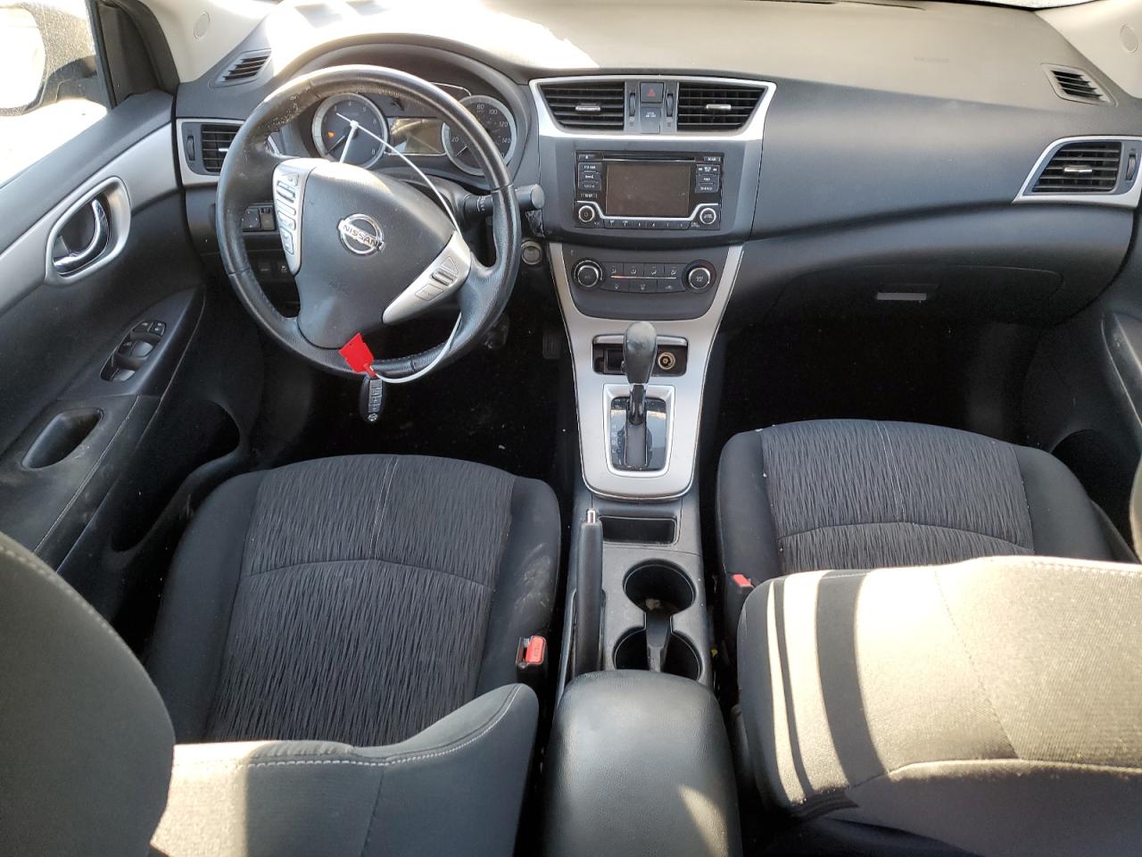 2015 Nissan Sentra - Image 8