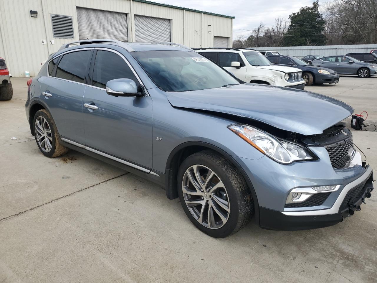 2017 Infiniti QX50 - Image 4