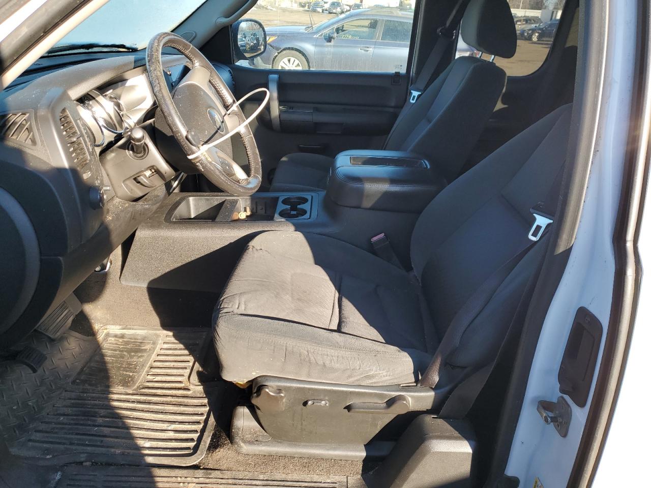 2008 Chevrolet Silverado K1500 VIN: 2GCEK19J281113918 Lot: 41825455