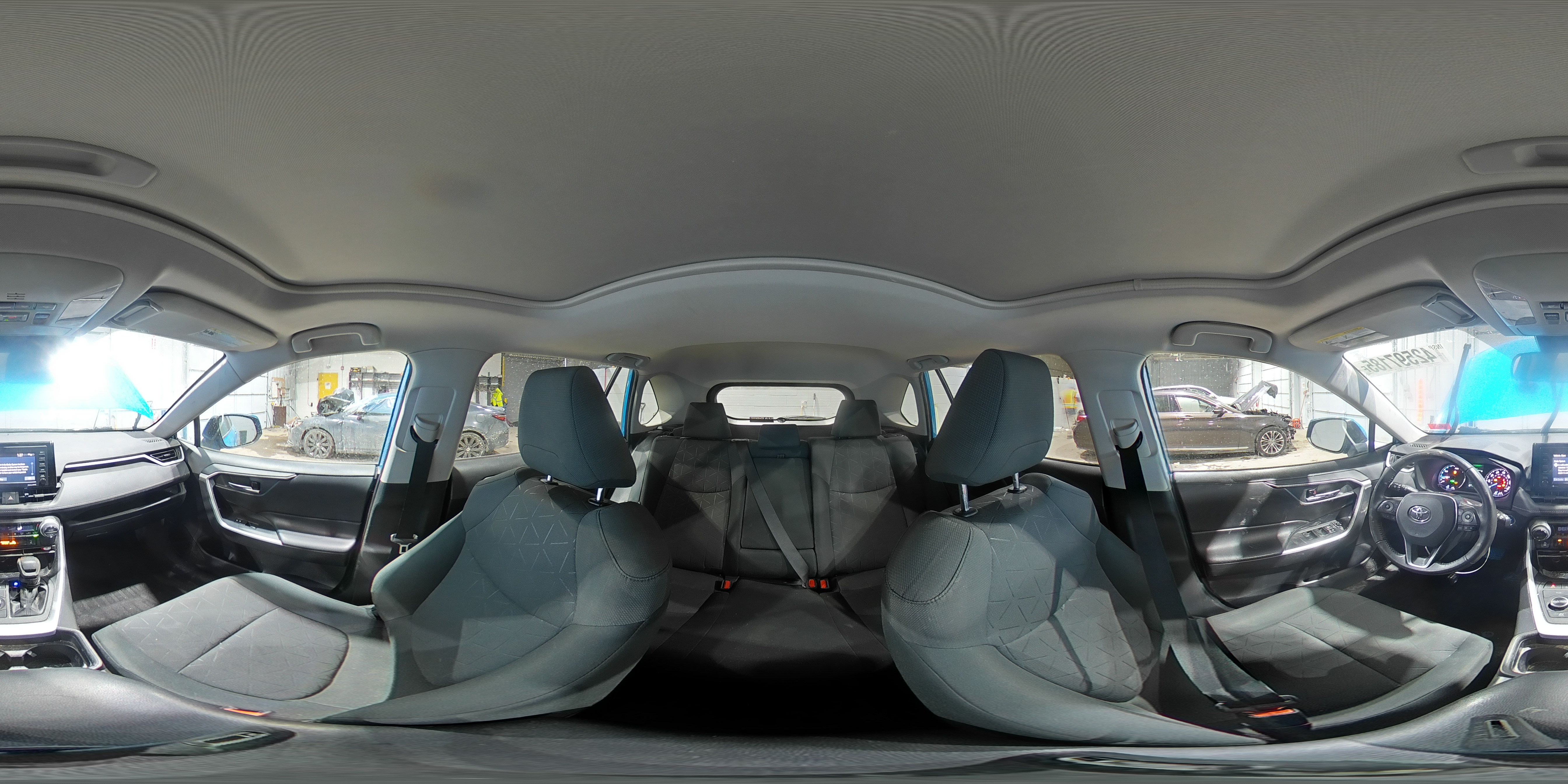 2020 Toyota RAV 4 - Image 13