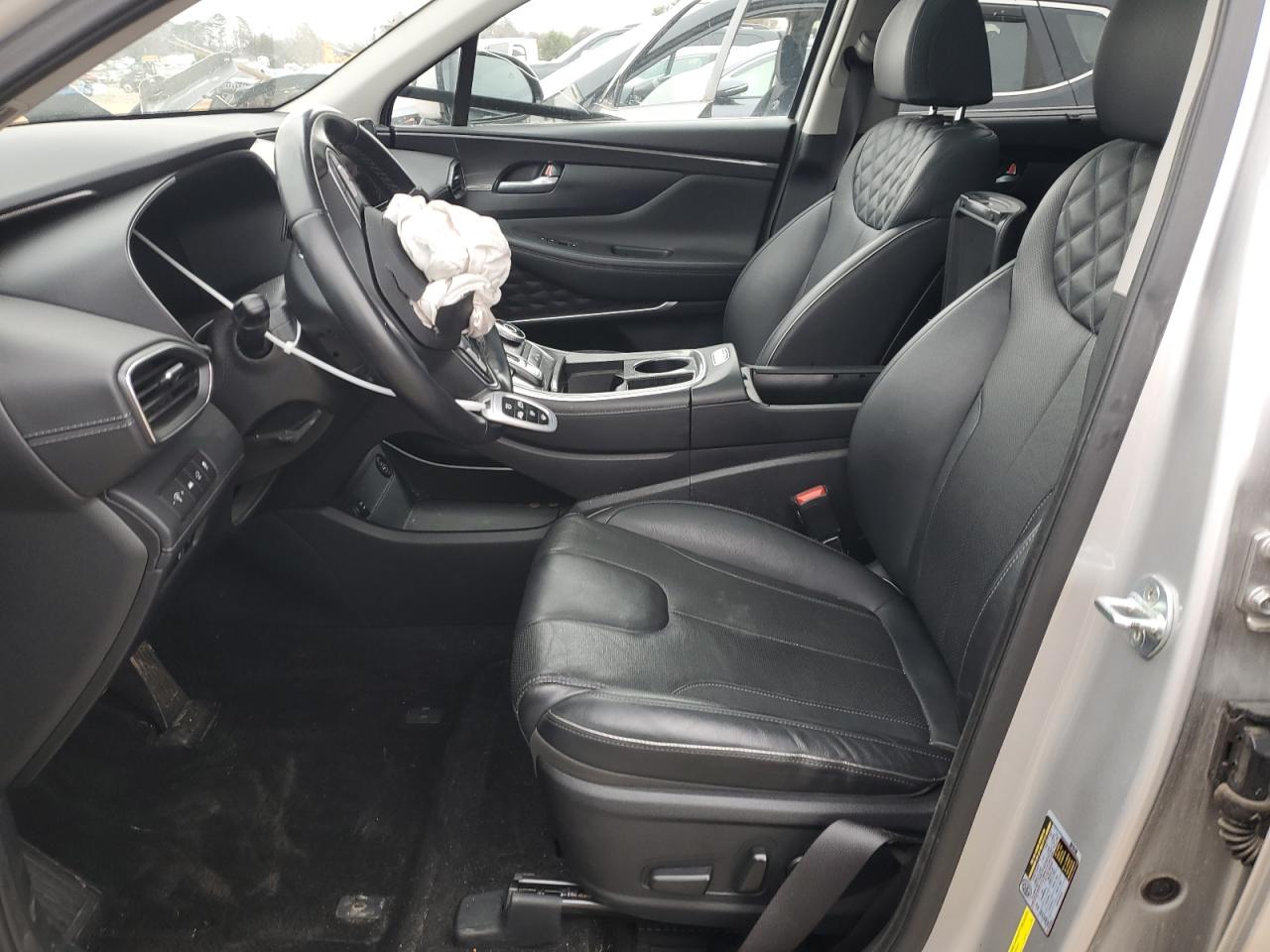 2022 Hyundai Santa Fe - Image 7