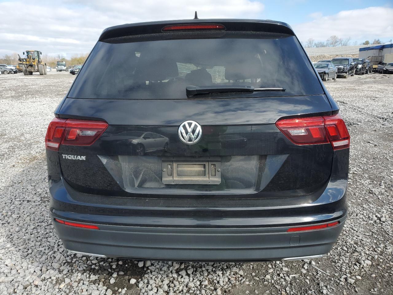 2020 Volkswagen Tiguan - Image 6