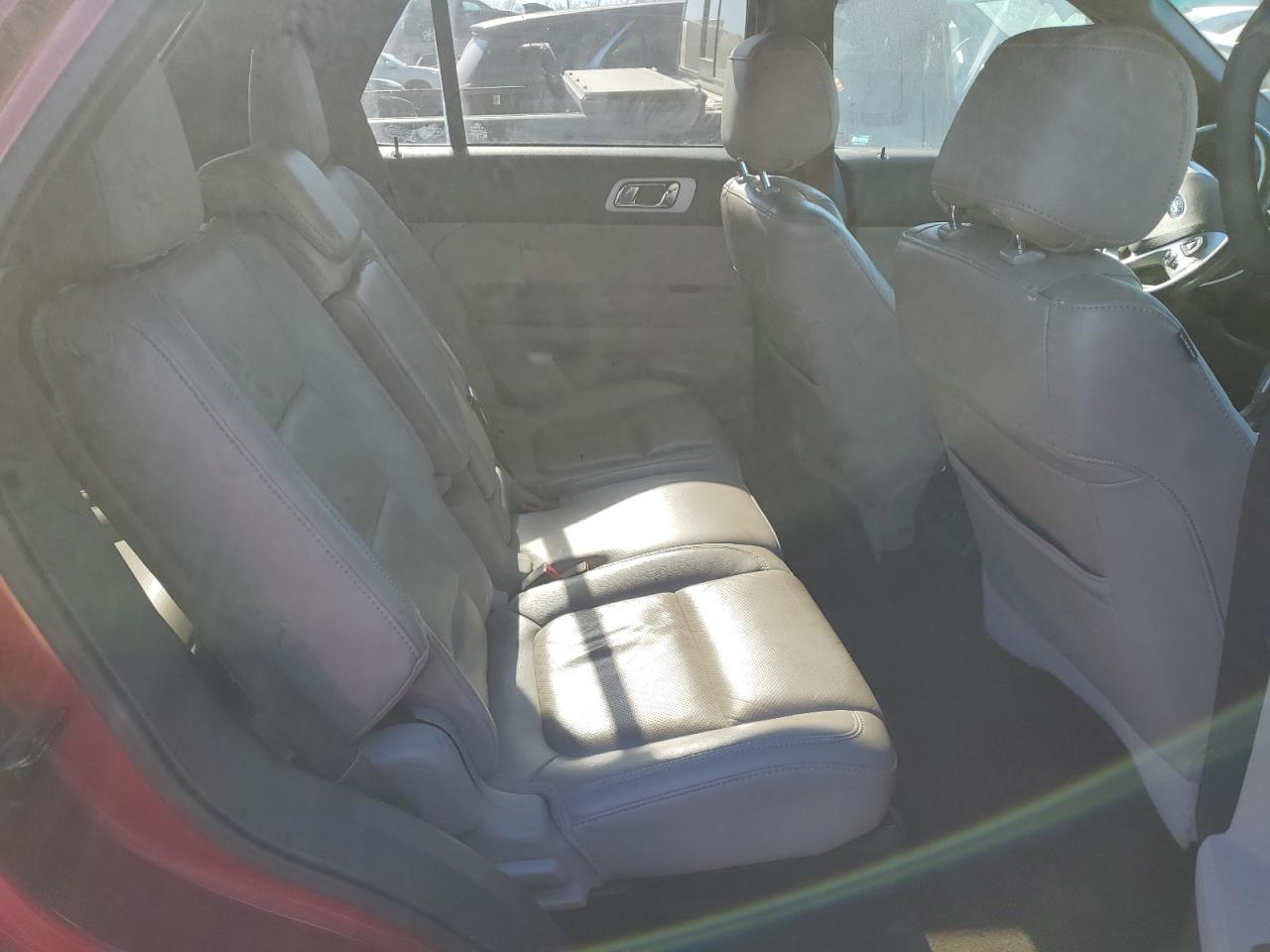 2014 Ford Explorer - Image 11