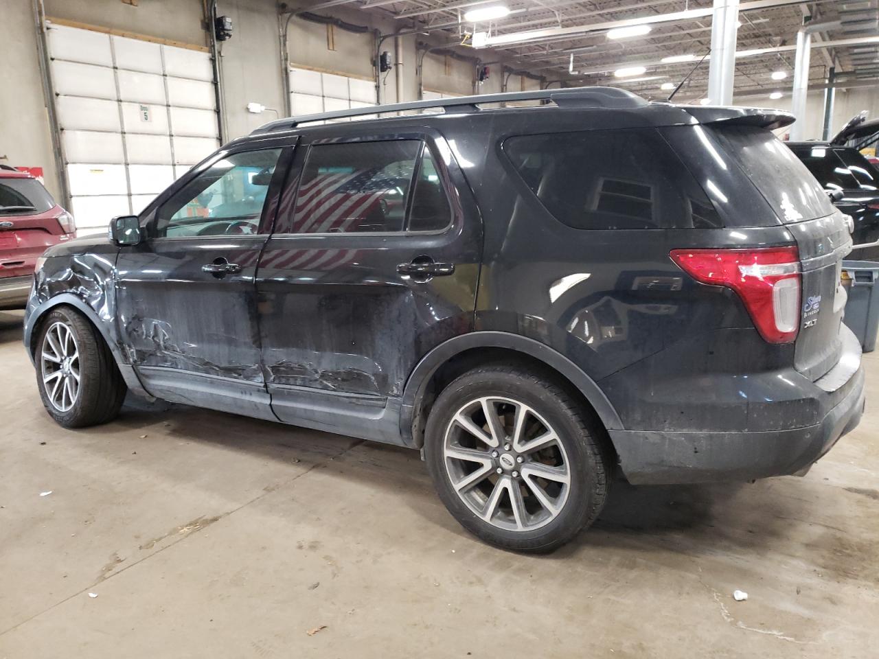 2015 Ford Explorer - Image 2