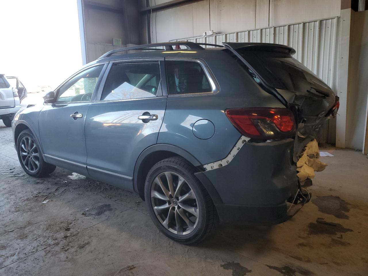 2015 Mazda CX-9 - Image 2