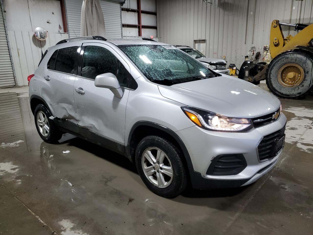 2017 Chevrolet Trax - Image 4