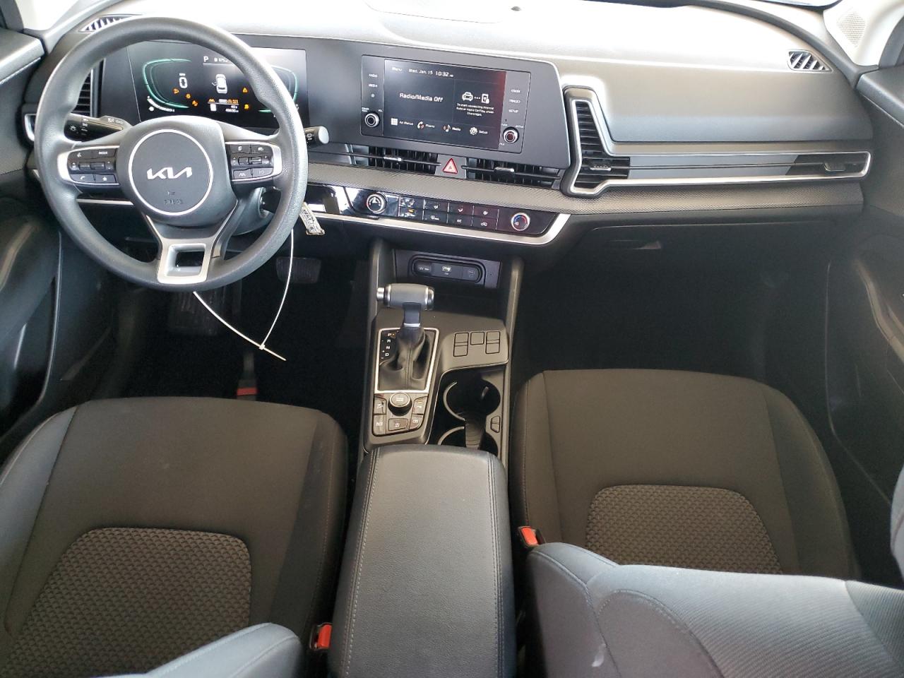 2023 Kia Sportage - Image 8