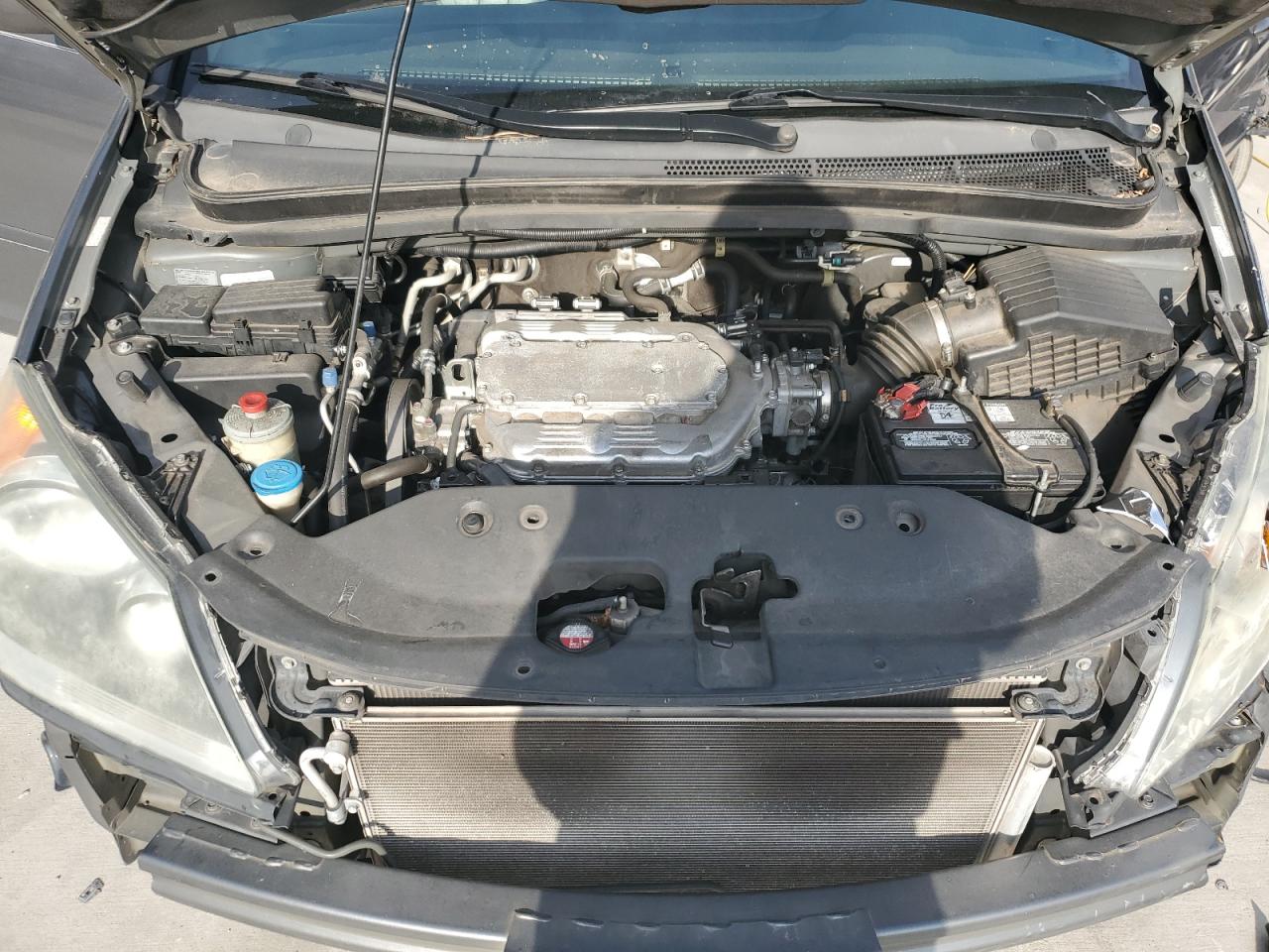 2010 Honda Odyssey - Image 12