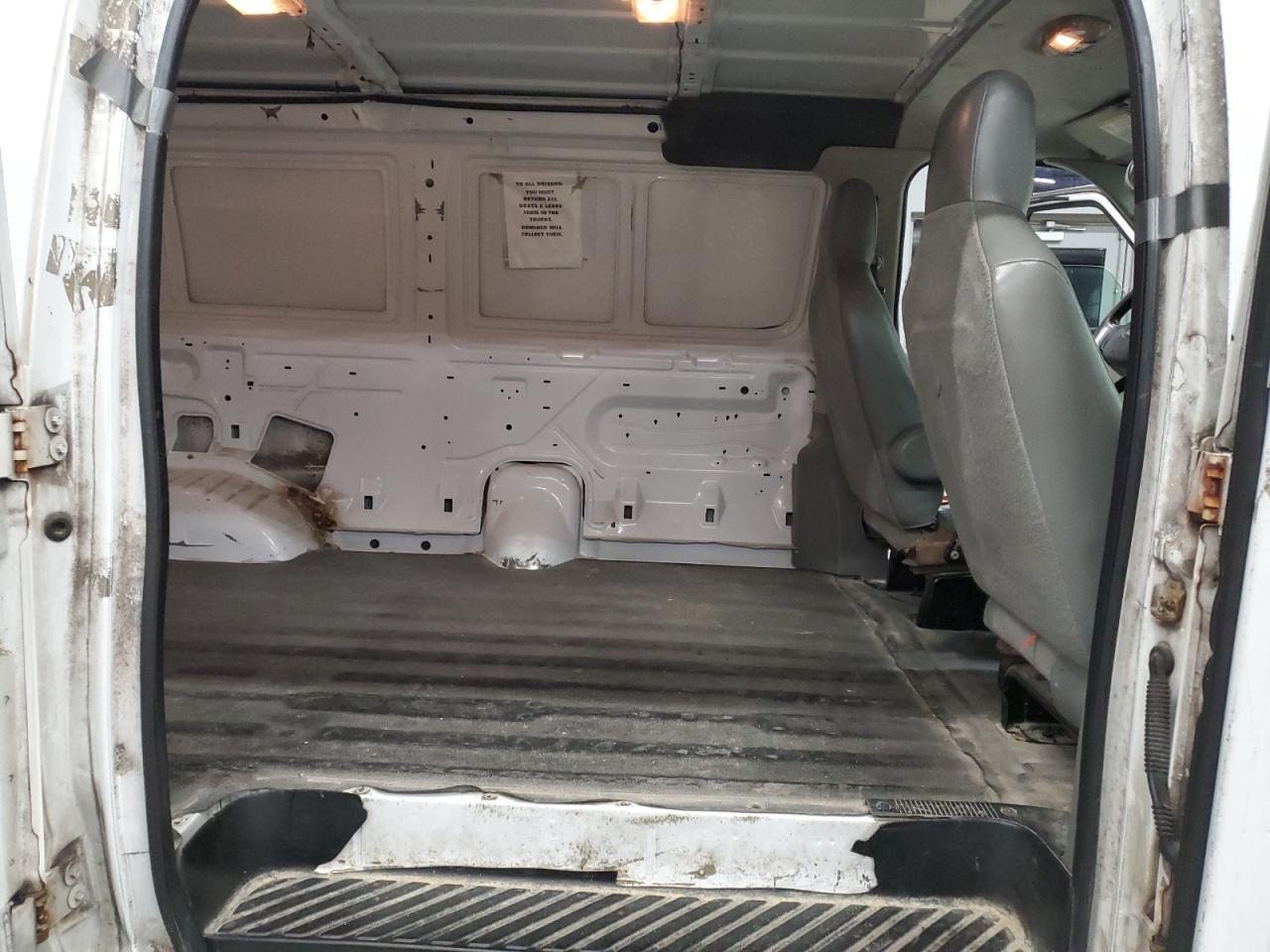 2013 Ford Econoline - Image 11