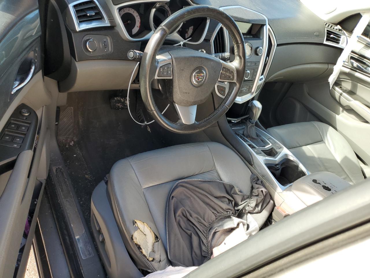 2012 Cadillac SRX - Image 8