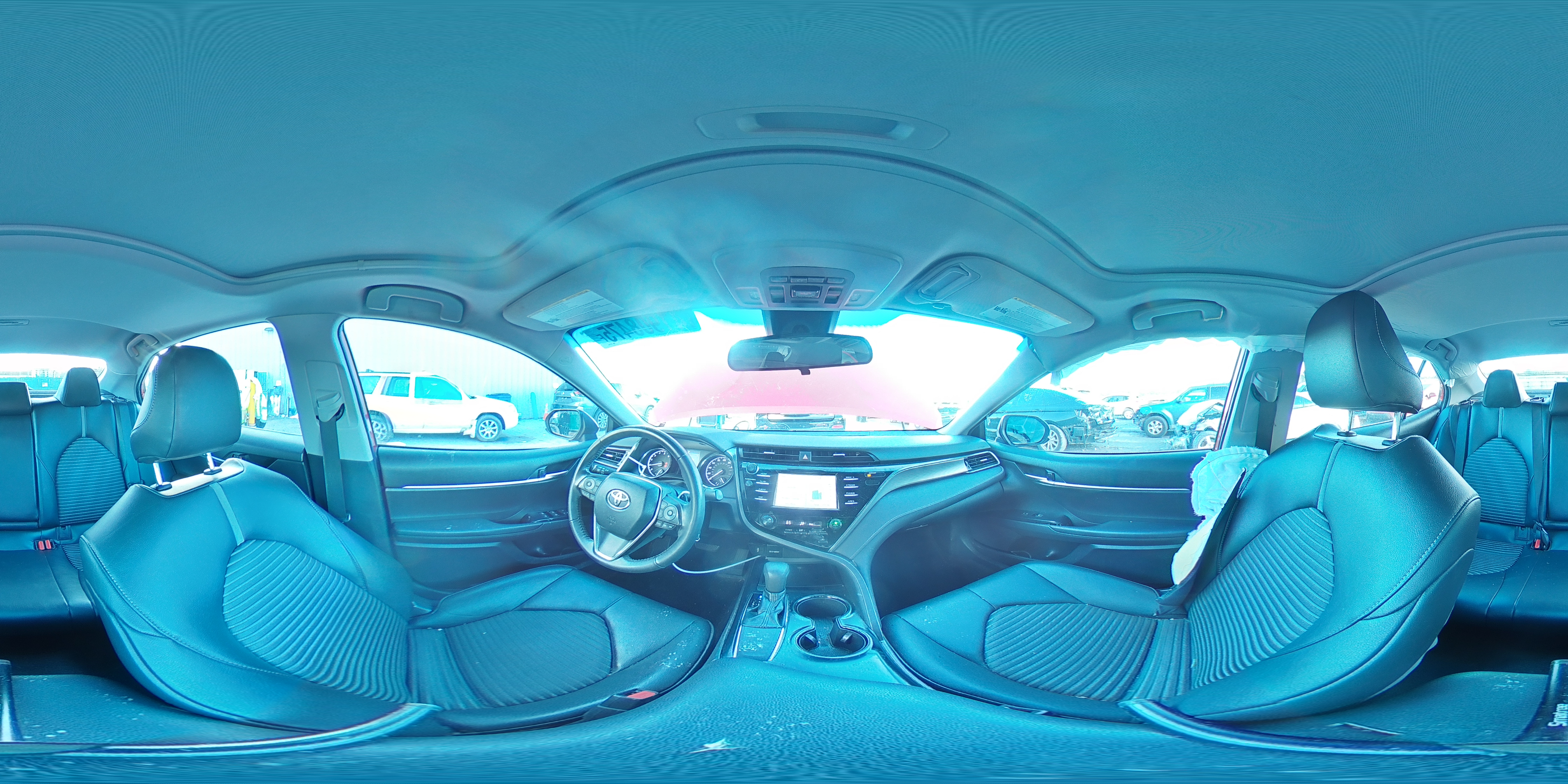 2019 Toyota Camry - Image 14