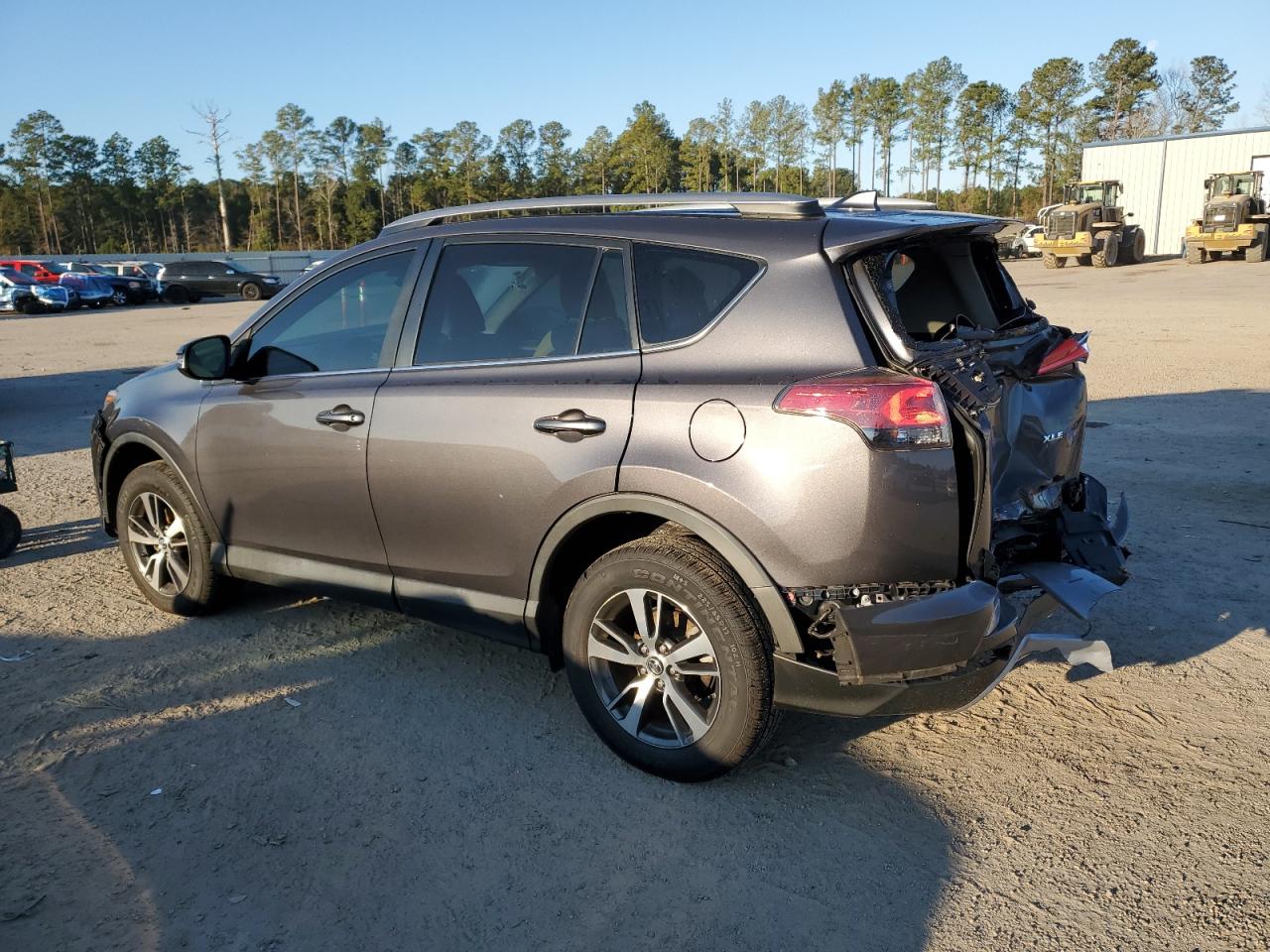 2018 Toyota RAV 4 - Image 2