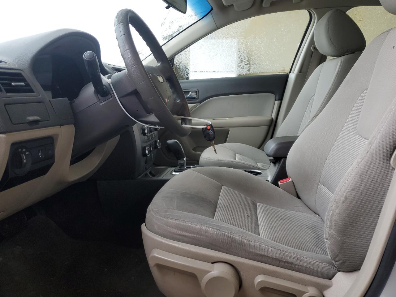 2010 Ford Fusion - Image 7