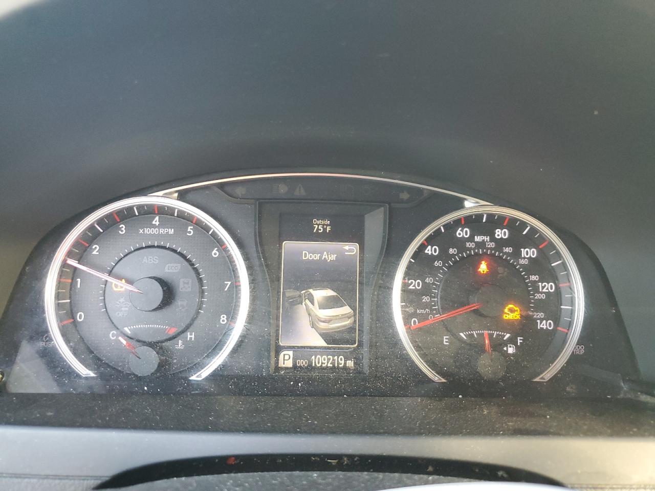 2016 Toyota Camry - Image 9