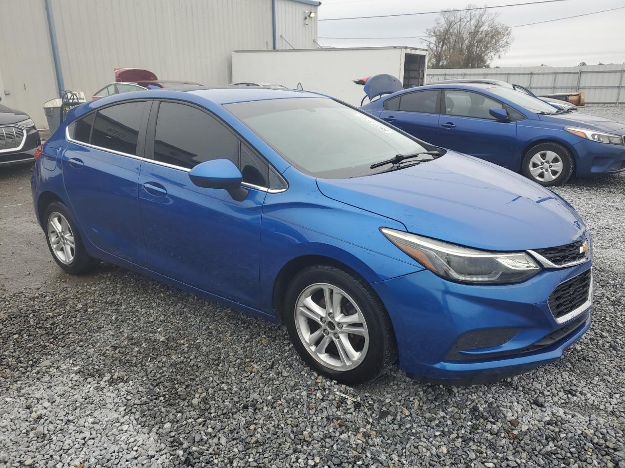 2018 Chevrolet Cruze - Image 4