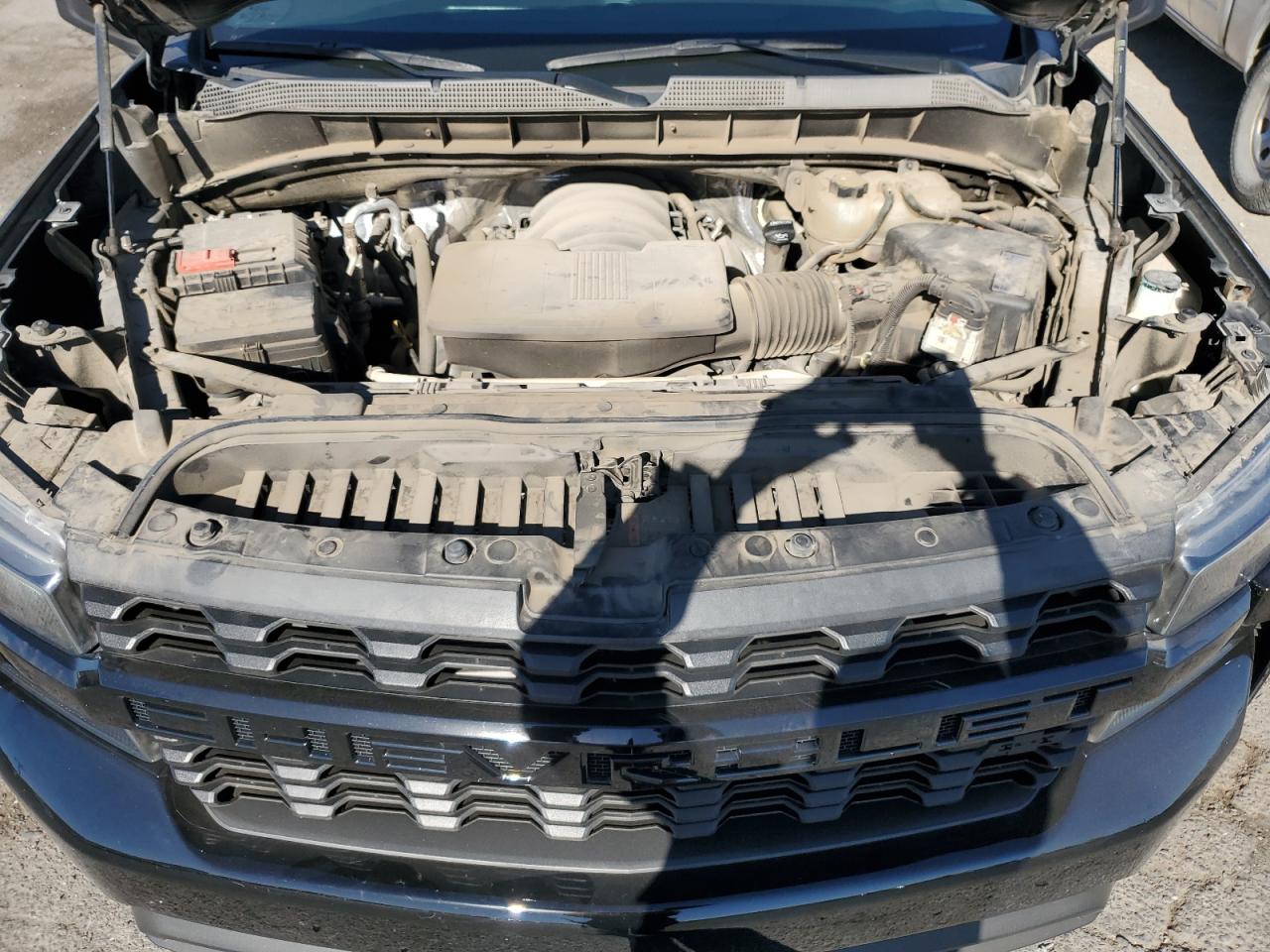 2019 Chevrolet Silverado - Image 13