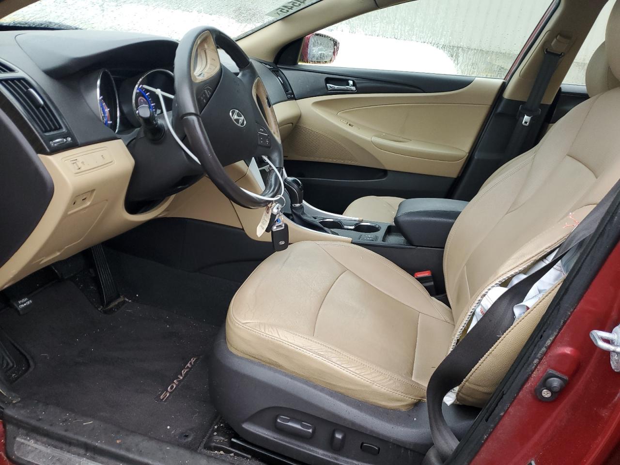 2011 Hyundai Sonata - Image 7