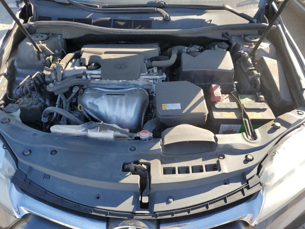 2016 Toyota Camry - Image 11