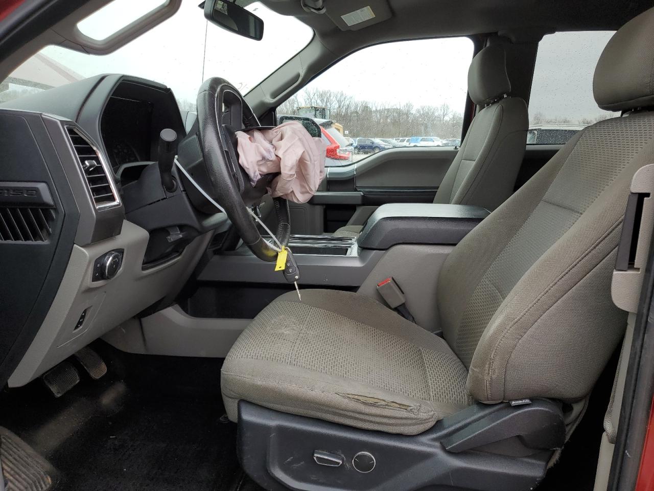 2015 Ford F-150 - Image 7