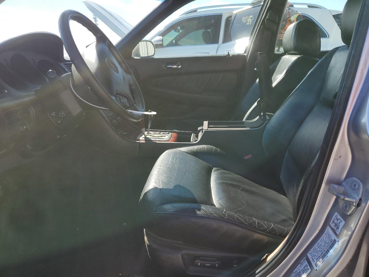 2001 Acura RL - Image 7