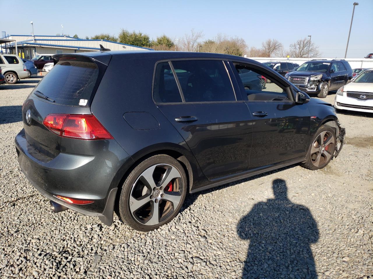 2017 Volkswagen GTI - Image 3