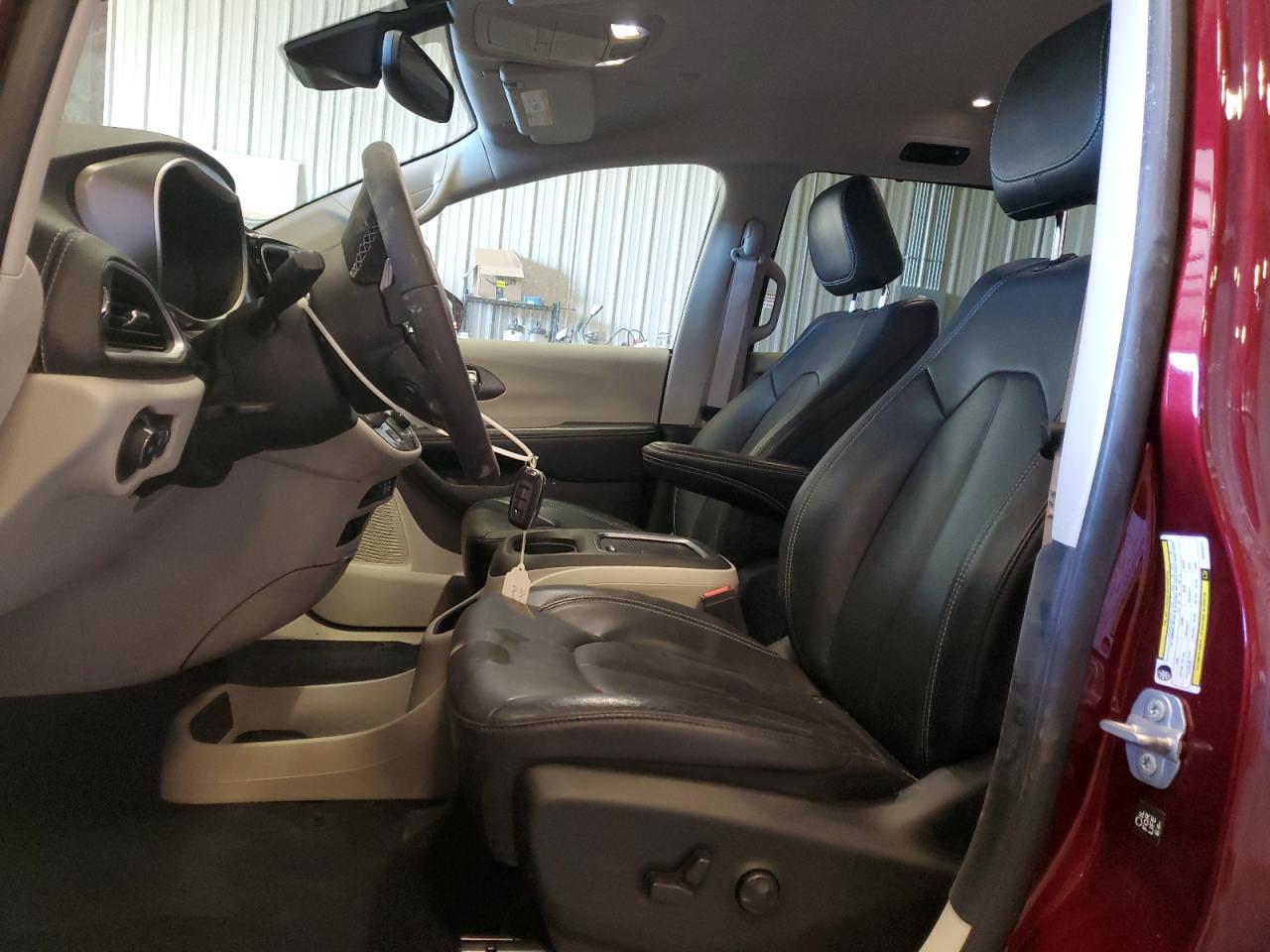 2022 Chrysler Pacifica - Image 7