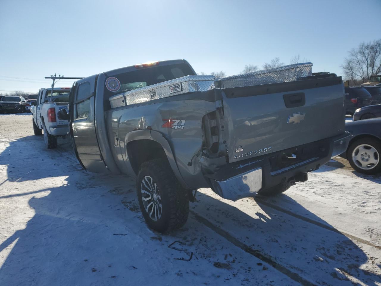 2008 Chevrolet Silverado - Image 2