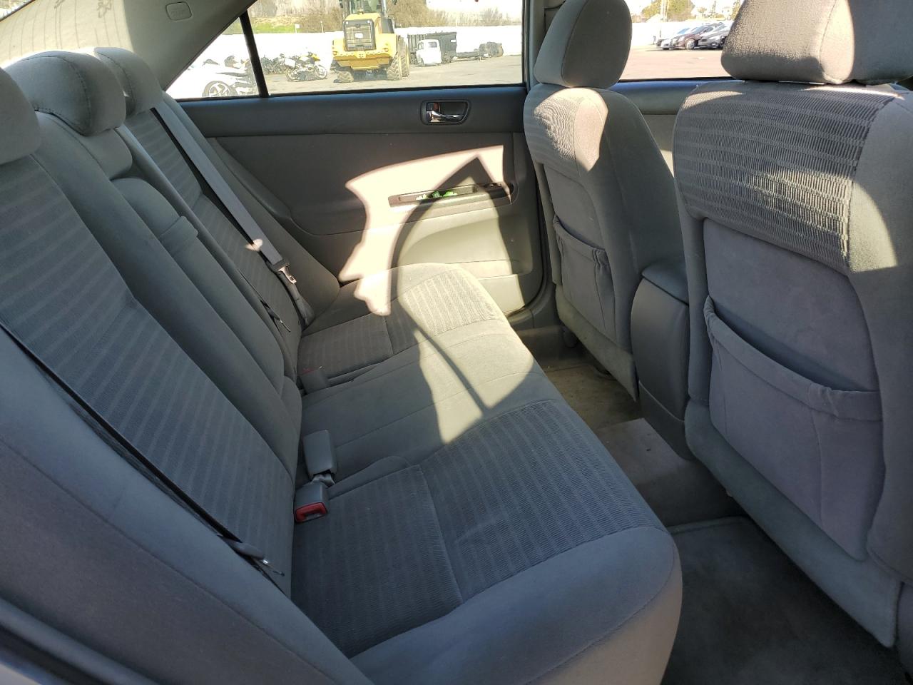 2005 Toyota Camry - Image 10