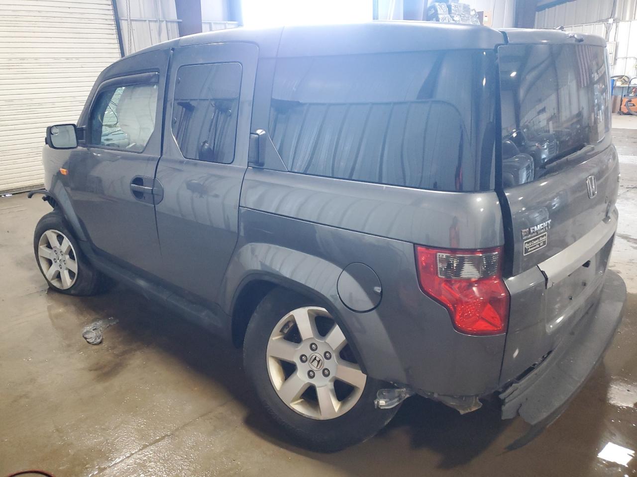2010 Honda Element - Image 2