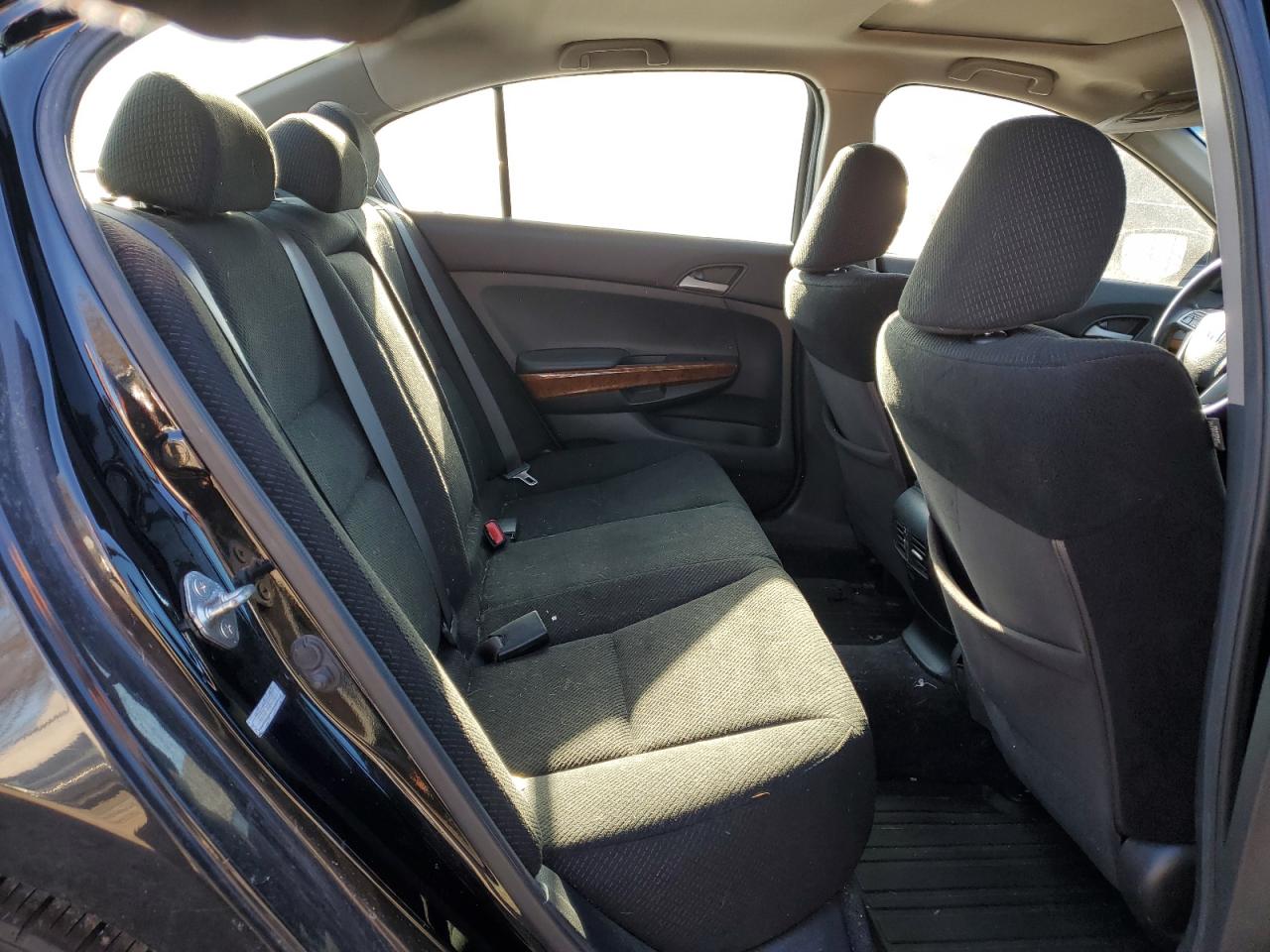 2011 Honda Accord - Image 10