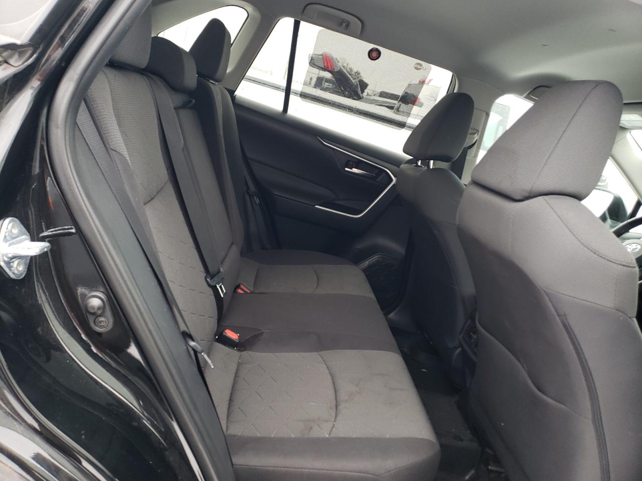 2021 Toyota RAV 4 - Image 11