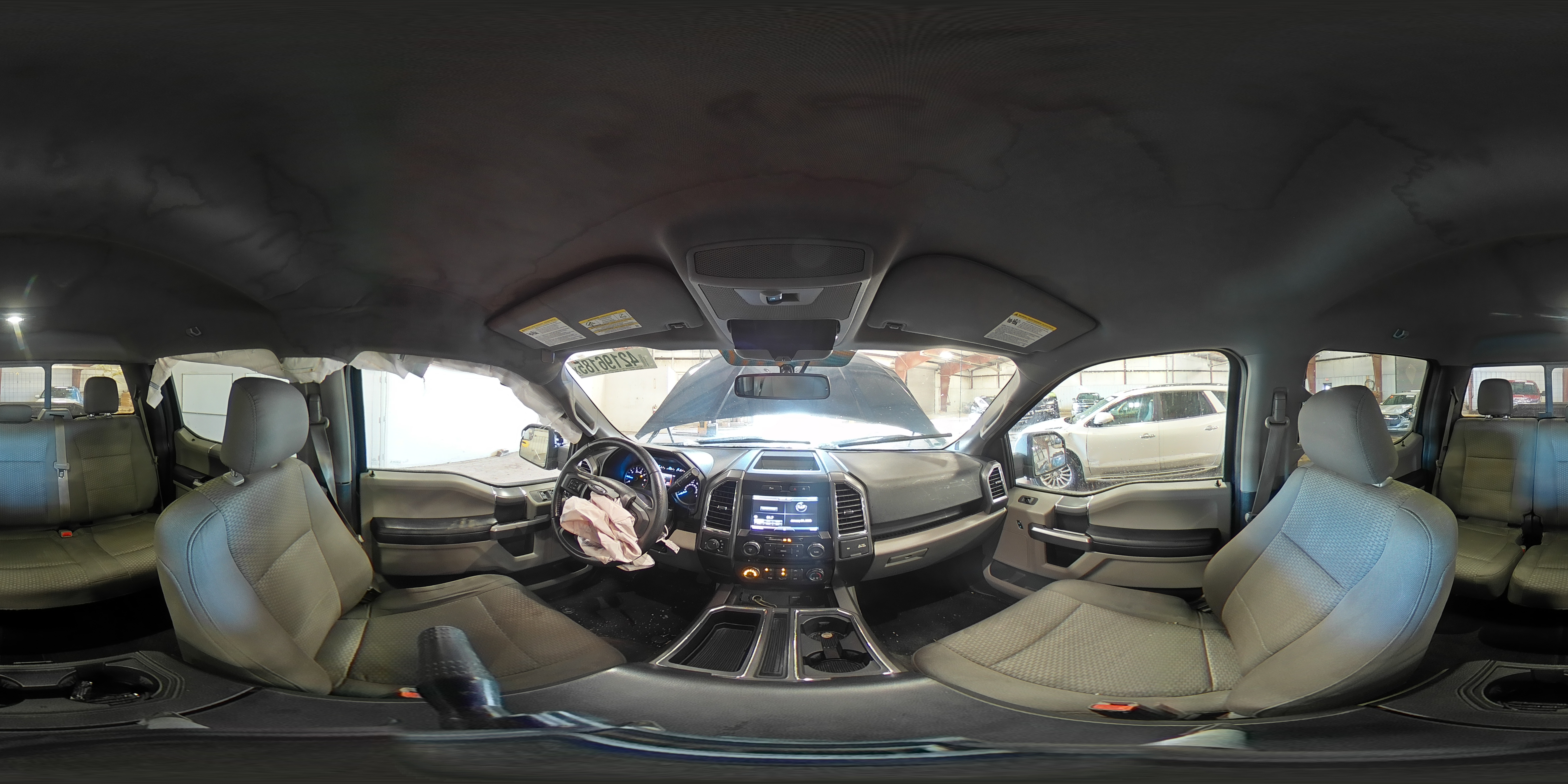 2015 Ford F-150 - Image 12