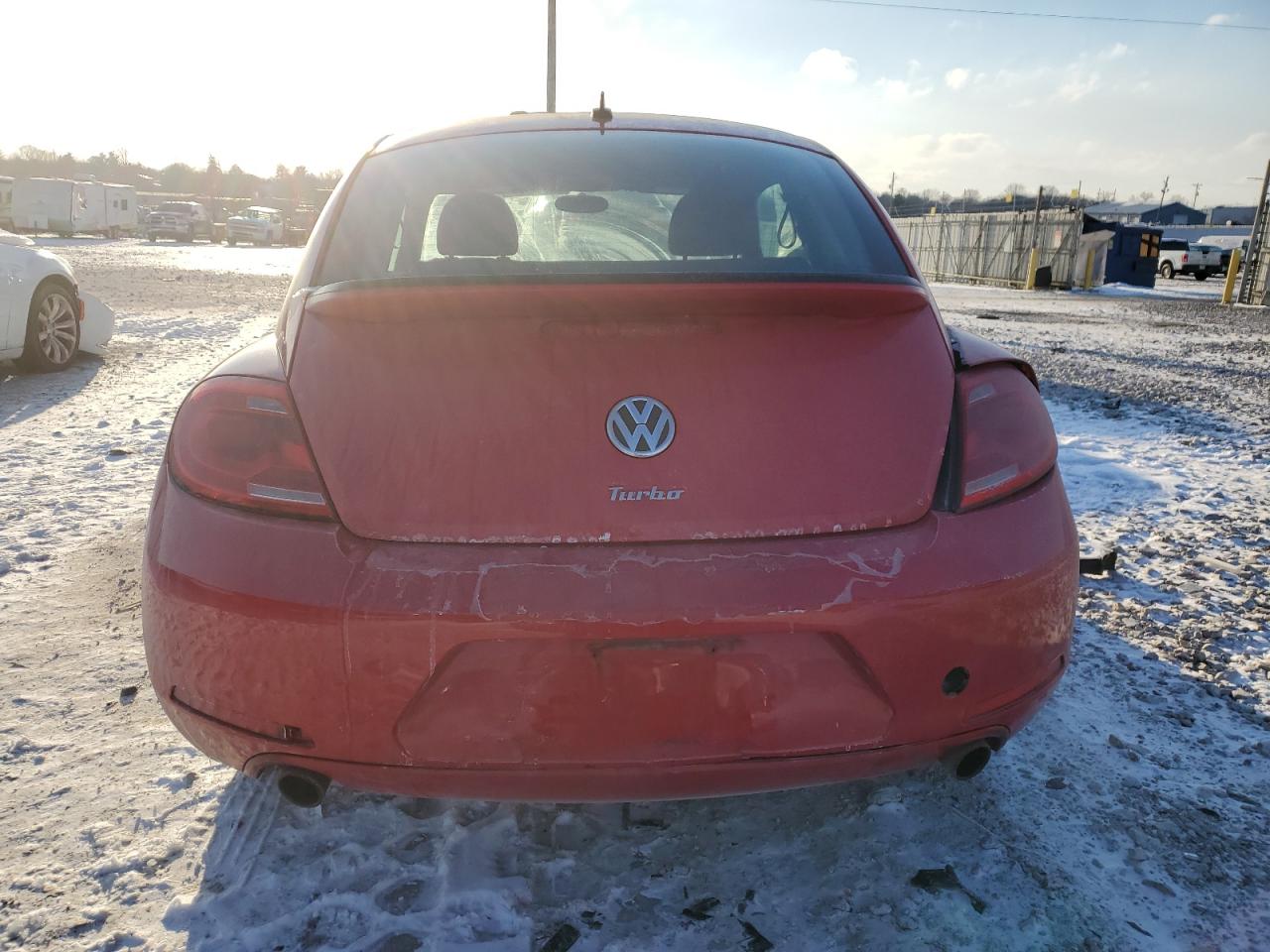 2012 Volkswagen Beetle - Image 6