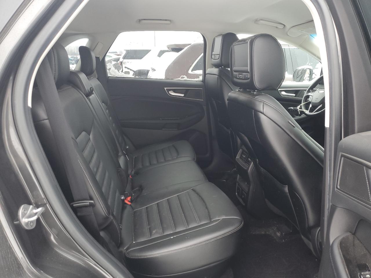 2016 Ford Edge - Image 11