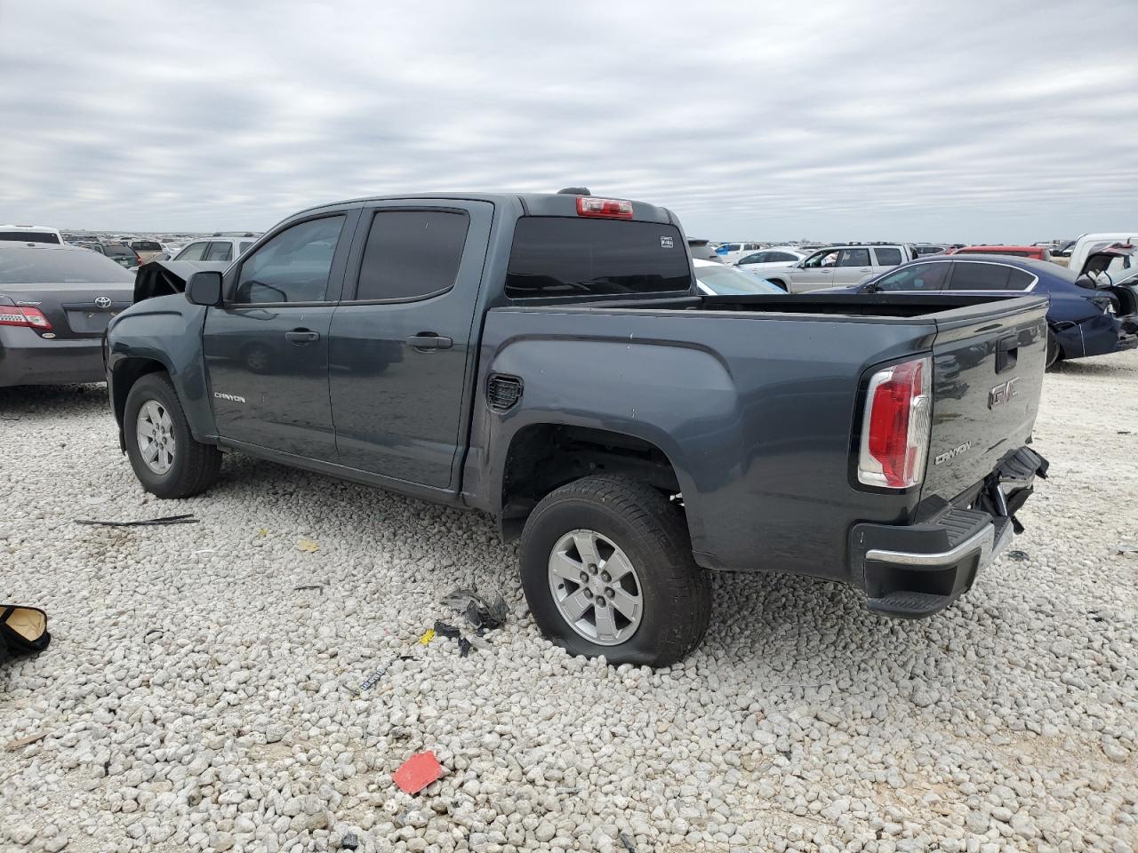 2015 GMC Canyon - Image 2