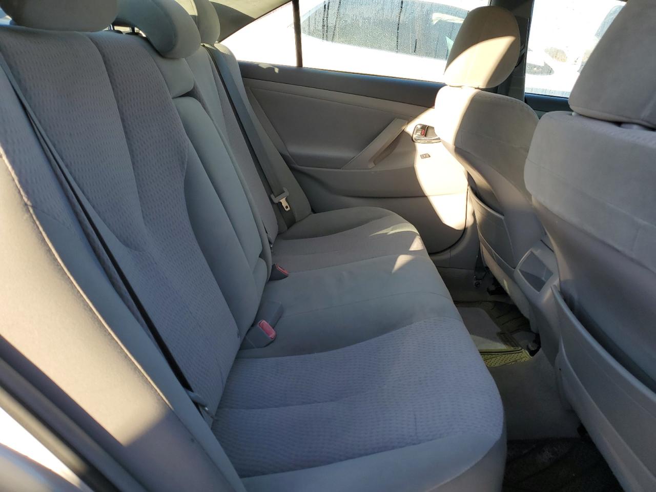 2010 Toyota Camry - Image 10