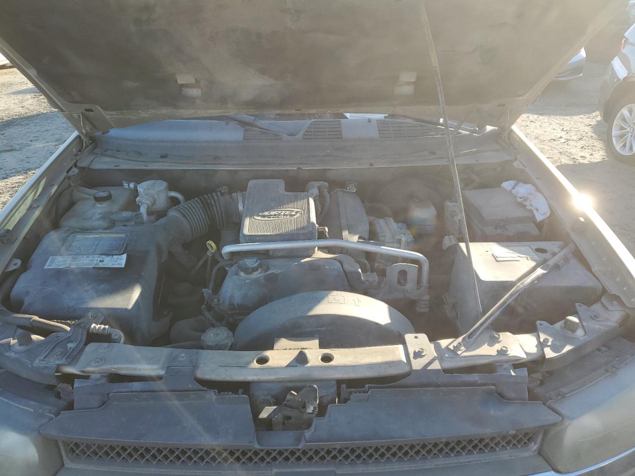 2004 Chevrolet TrailBlazer - Image 12
