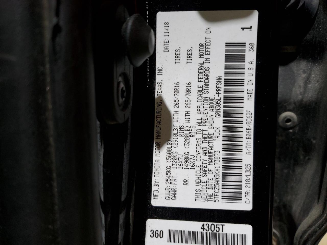 2019 Toyota Tacoma - Image 12