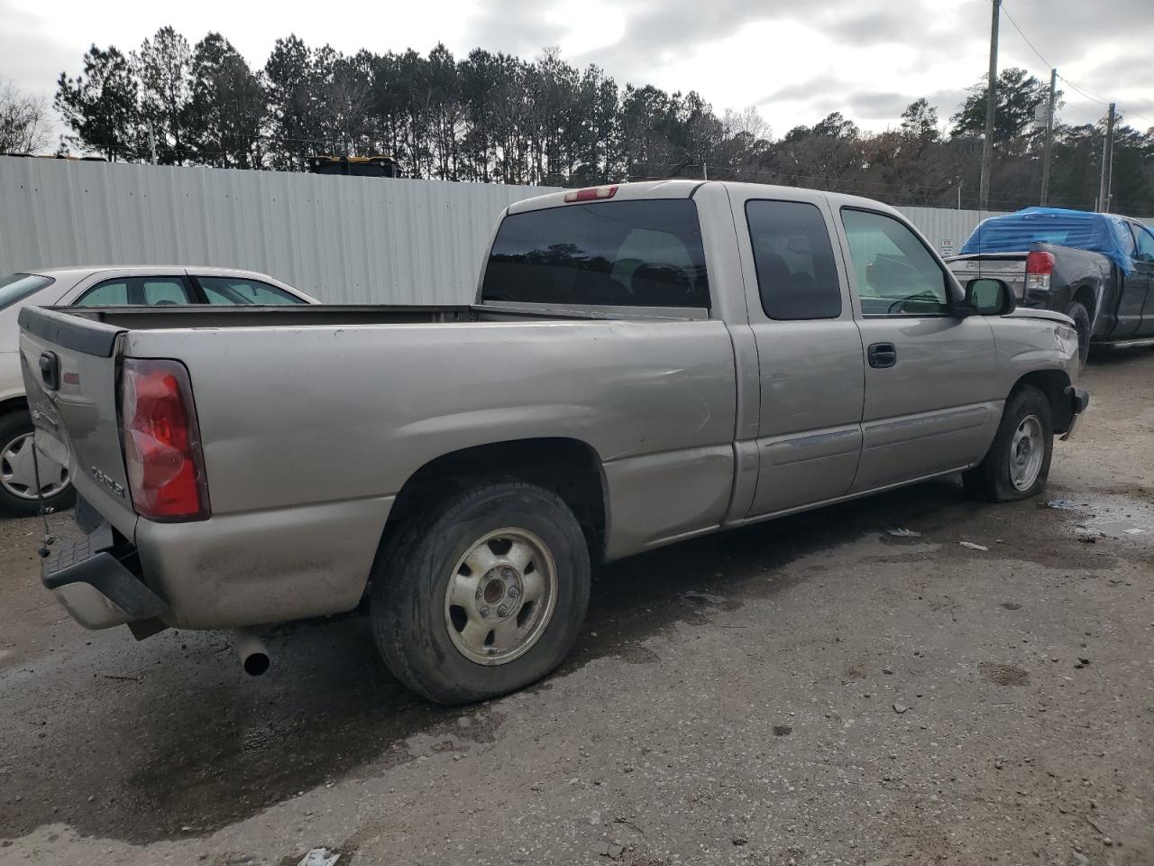 2003 Chevrolet Silverado - Image 3