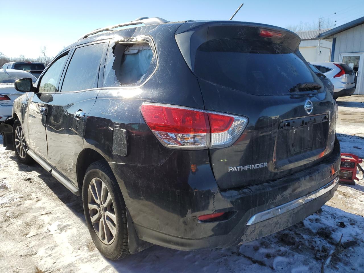 2015 Nissan Pathfinder - Image 2