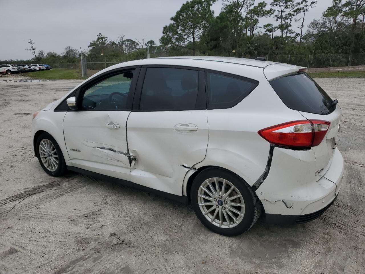 2013 Ford C-MAX - Image 2