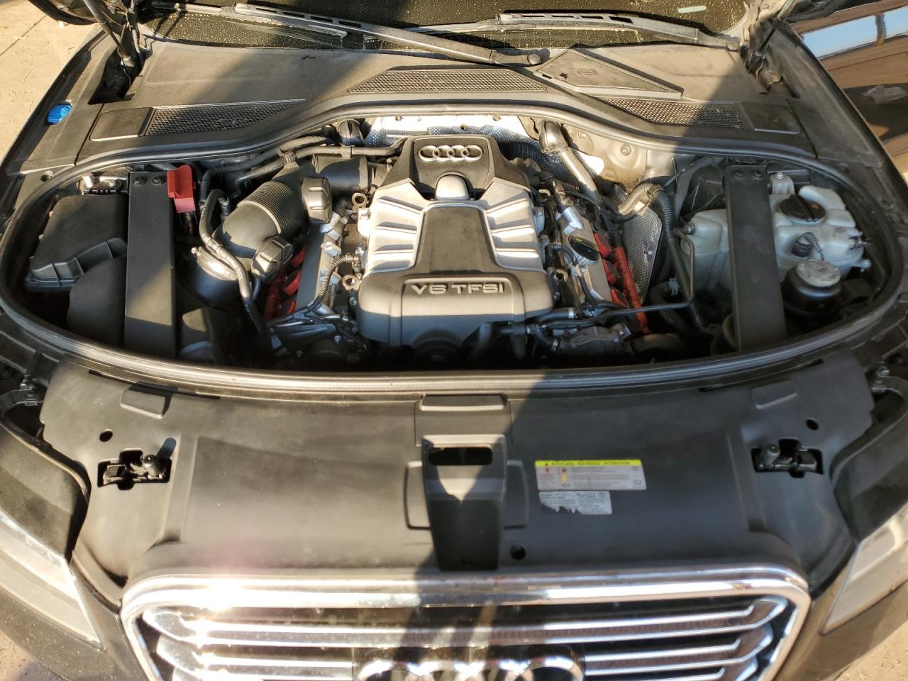 2014 Audi A8 - Image 11