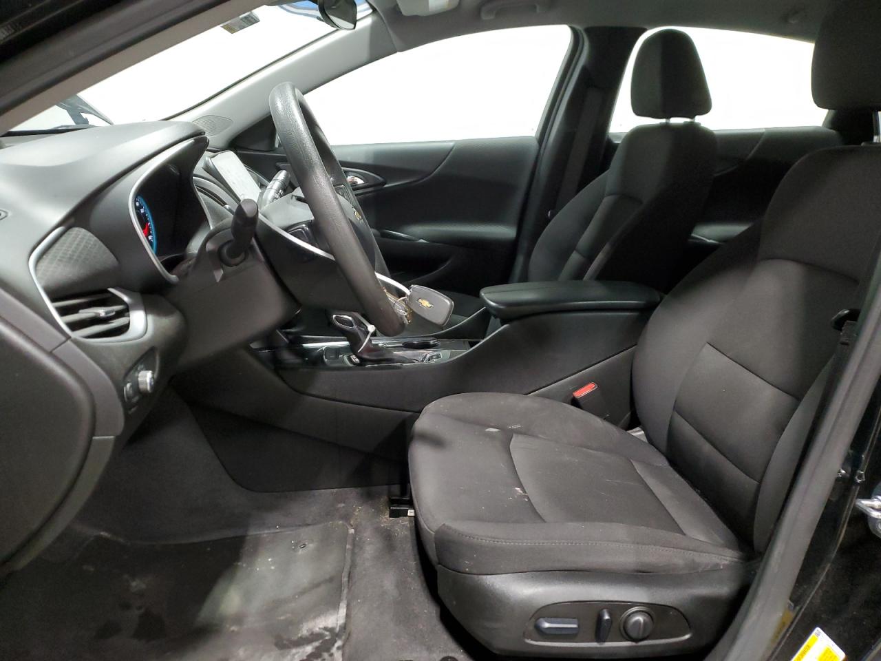 2023 Chevrolet Malibu - Image 7