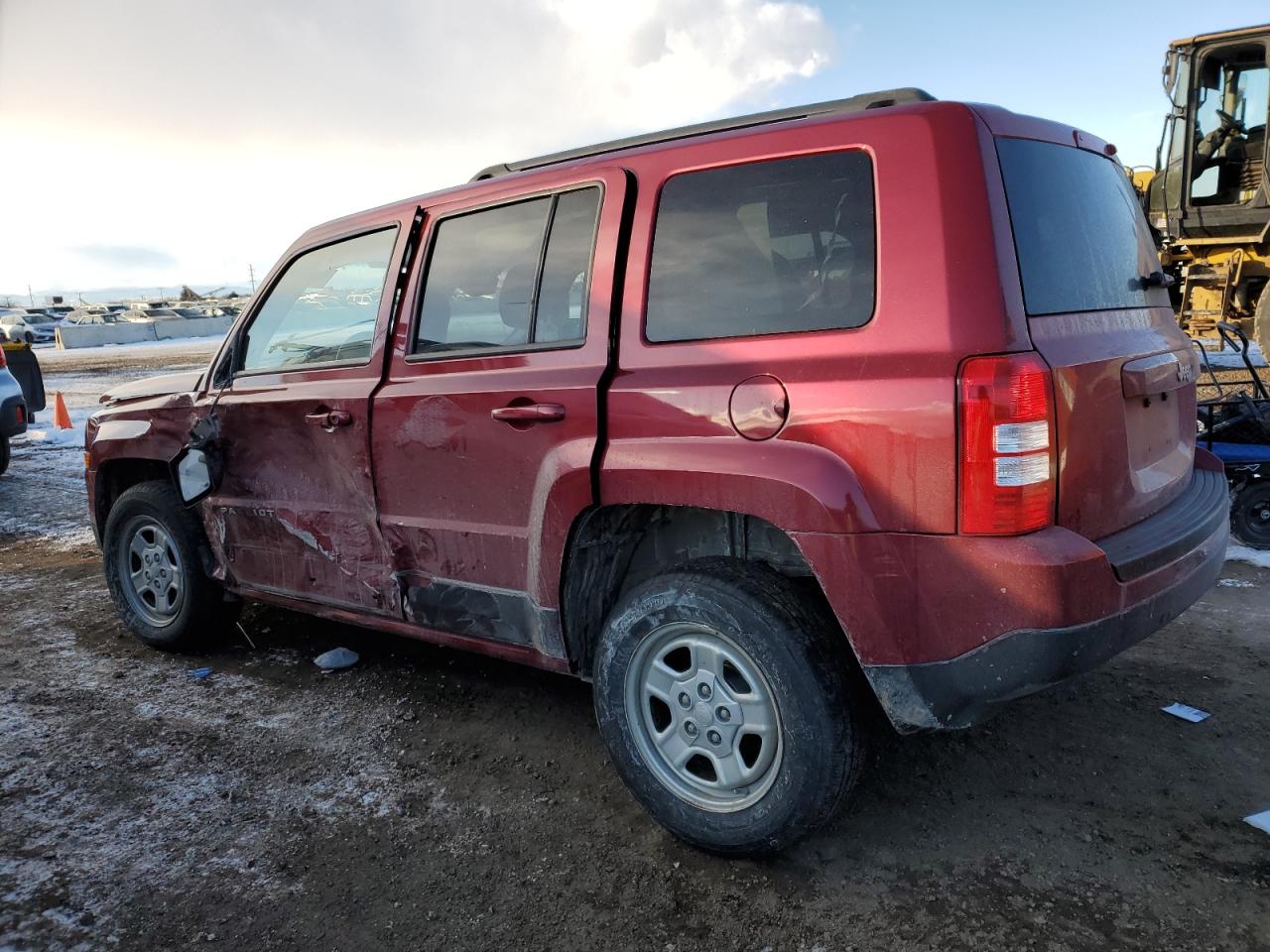 2015 Jeep Liberty (Patriot) - Image 2