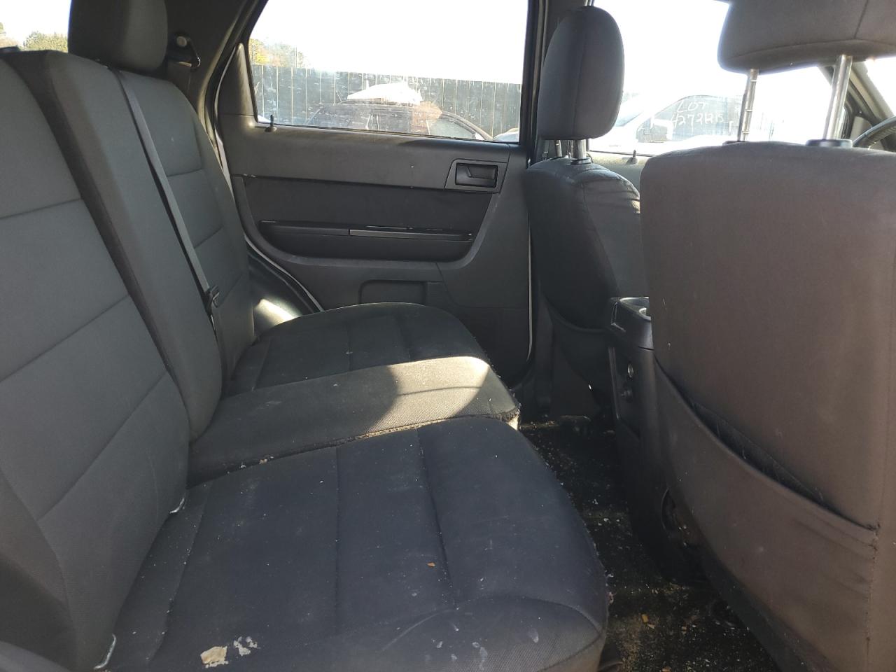 2011 Ford Escape - Image 11