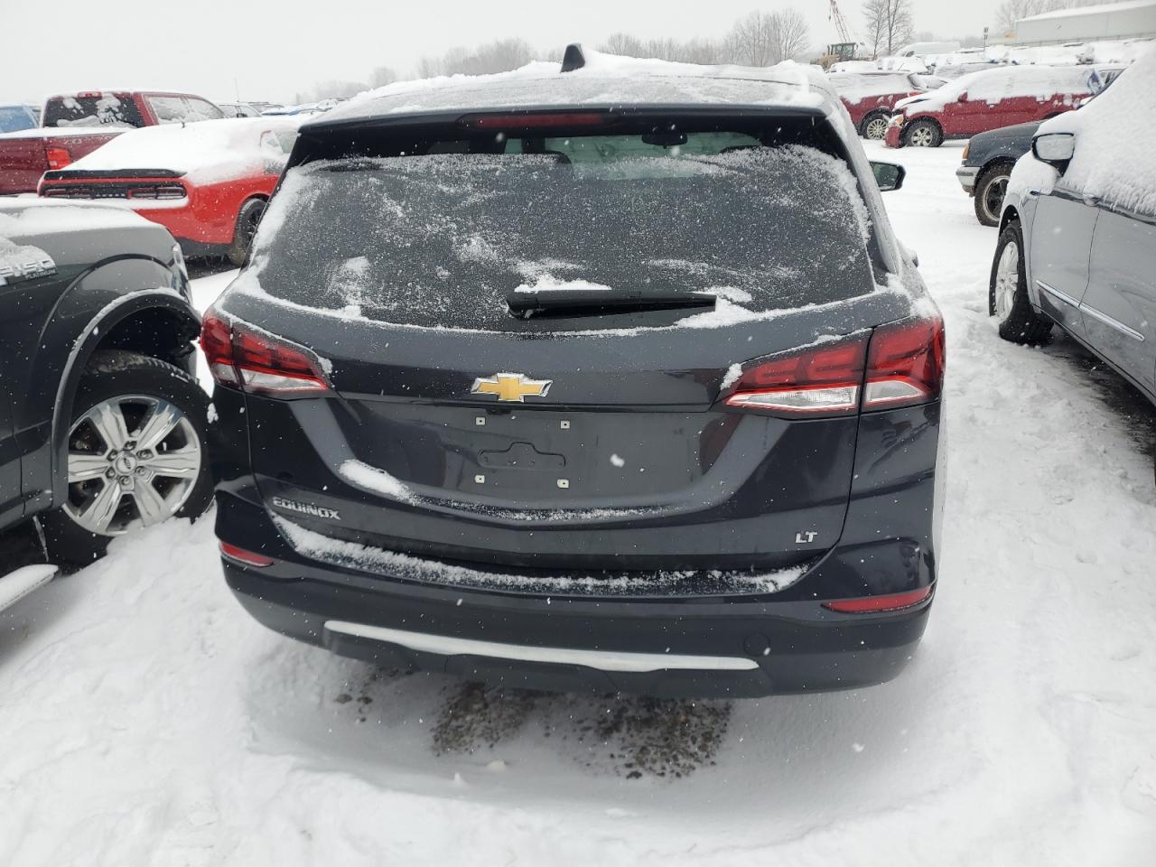 2023 Chevrolet Equinox - Image 6