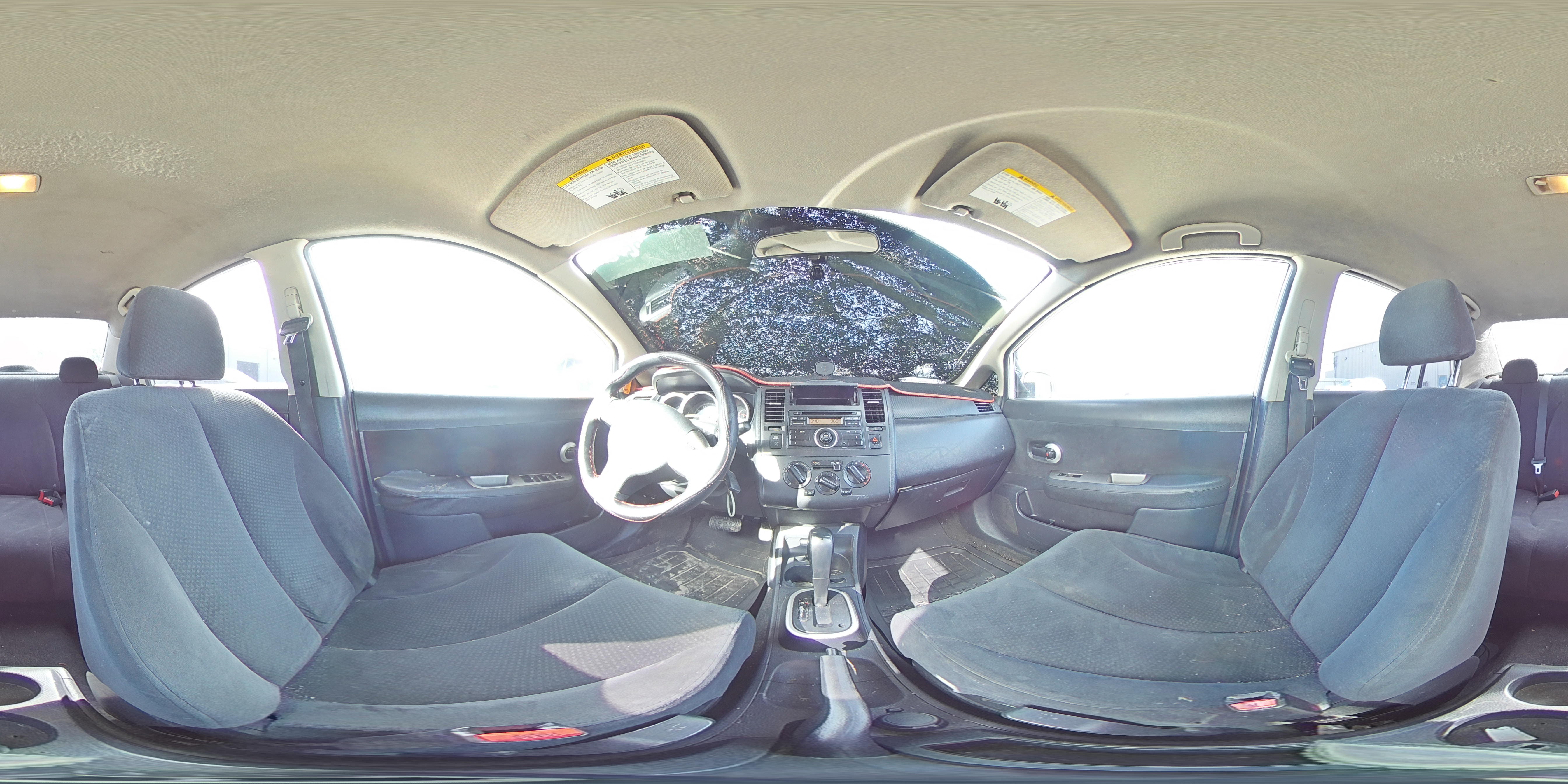 2010 Nissan Versa - Image 13